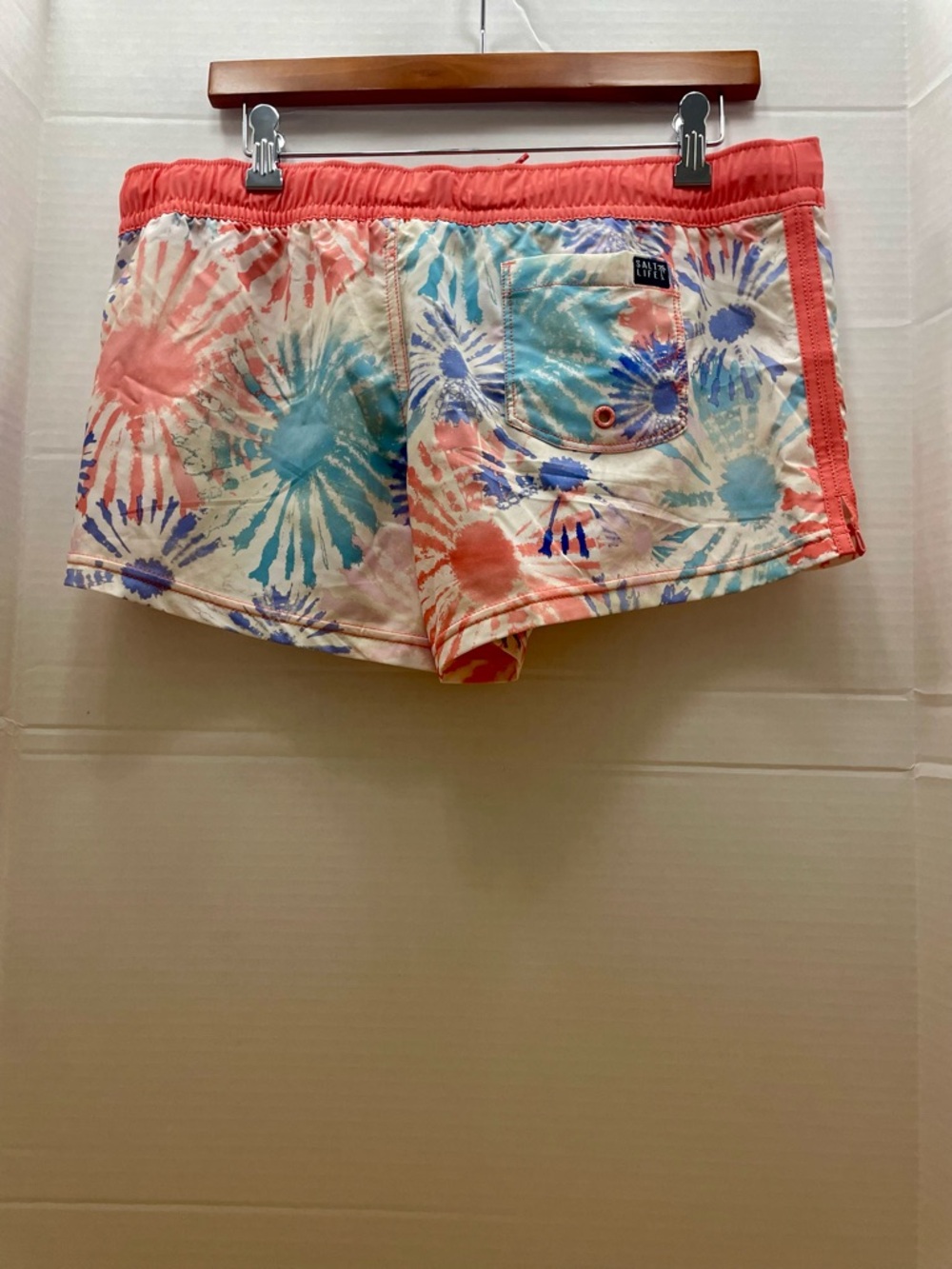 Salt Life Coral Tie-Dye Junior/Women's Athletic Unlined Swim Shorts - Picture 4 of 7